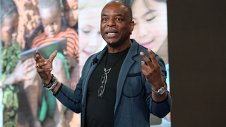 LeVar Burton Wants to Give Us a Live-Streamed Version of His Podcast. Legal Issues Present Challenge